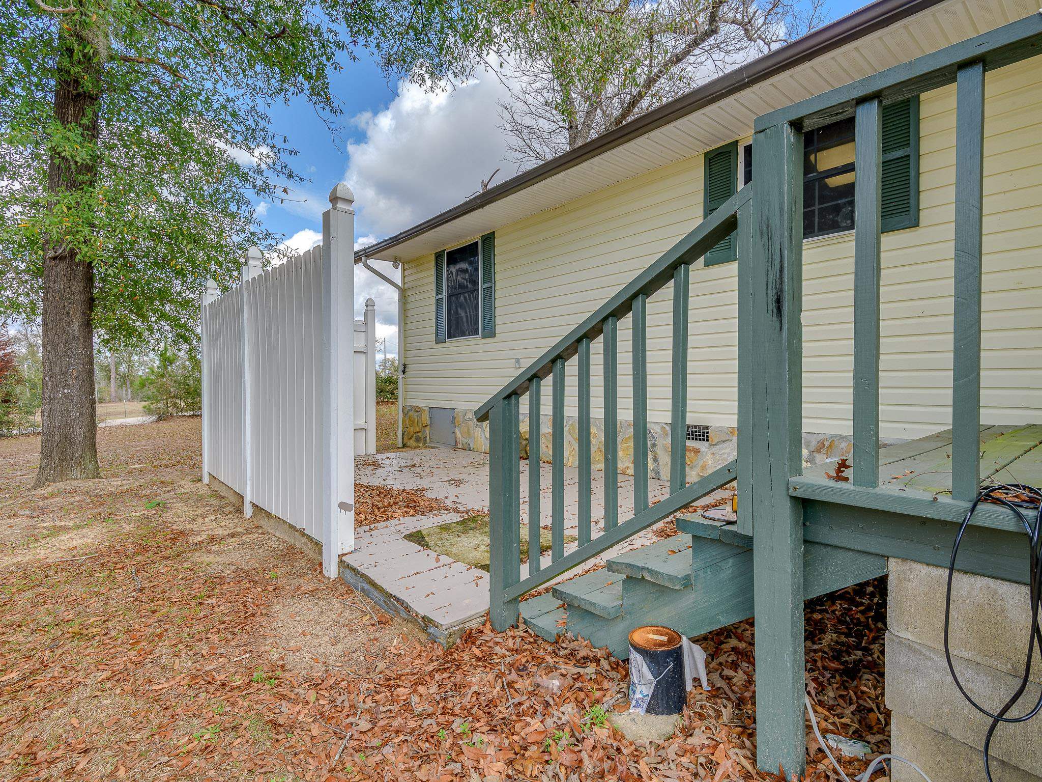 23281 Black Bottom Road,ALTHA,Florida 32421,3 Bedrooms Bedrooms,2 BathroomsBathrooms,Detached single family,23281 Black Bottom Road,367725