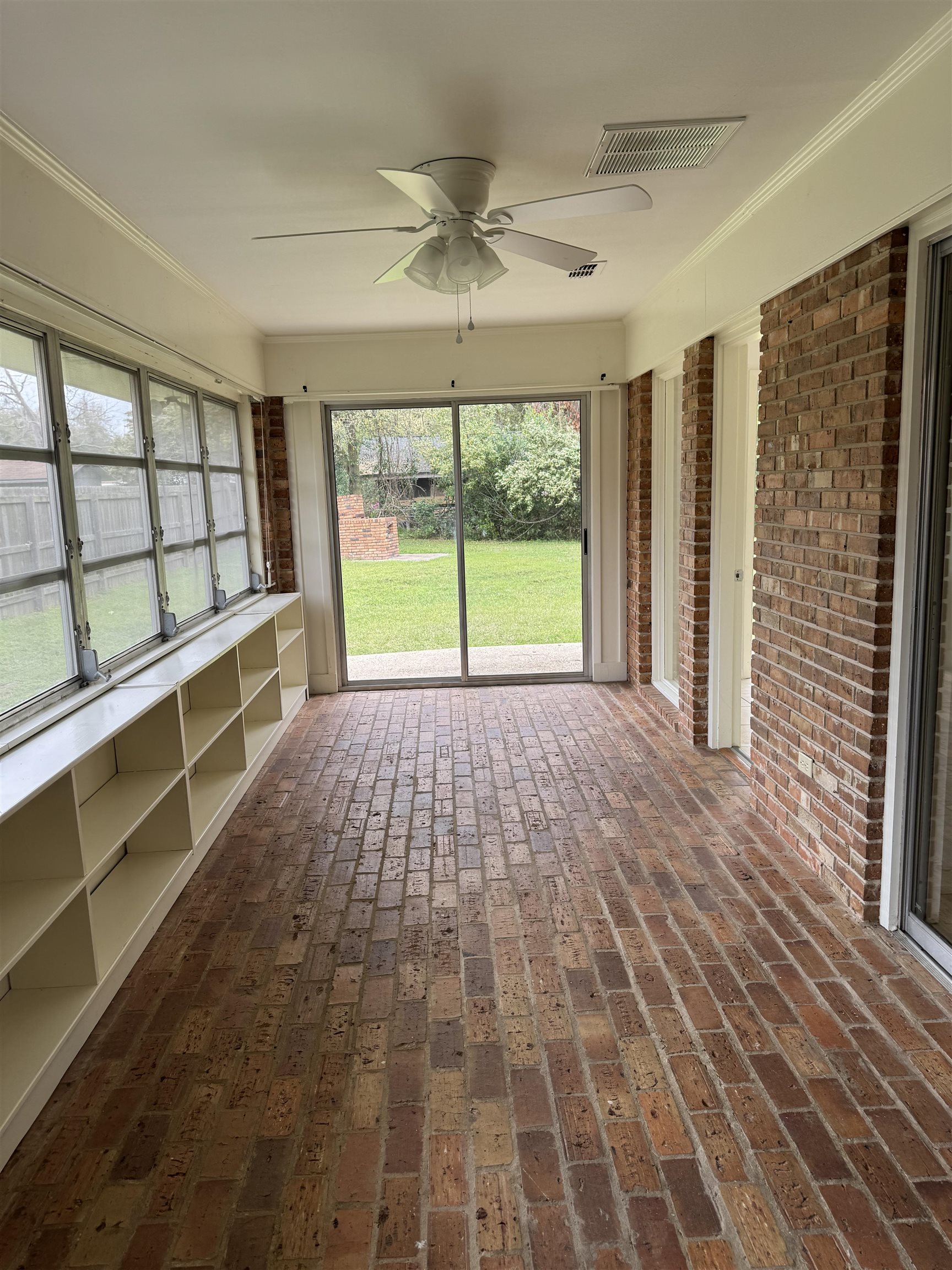 1932 Shady Oaks Drive,TALLAHASSEE,Florida 32303,3 Bedrooms Bedrooms,3 BathroomsBathrooms,Detached single family,1932 Shady Oaks Drive,369036