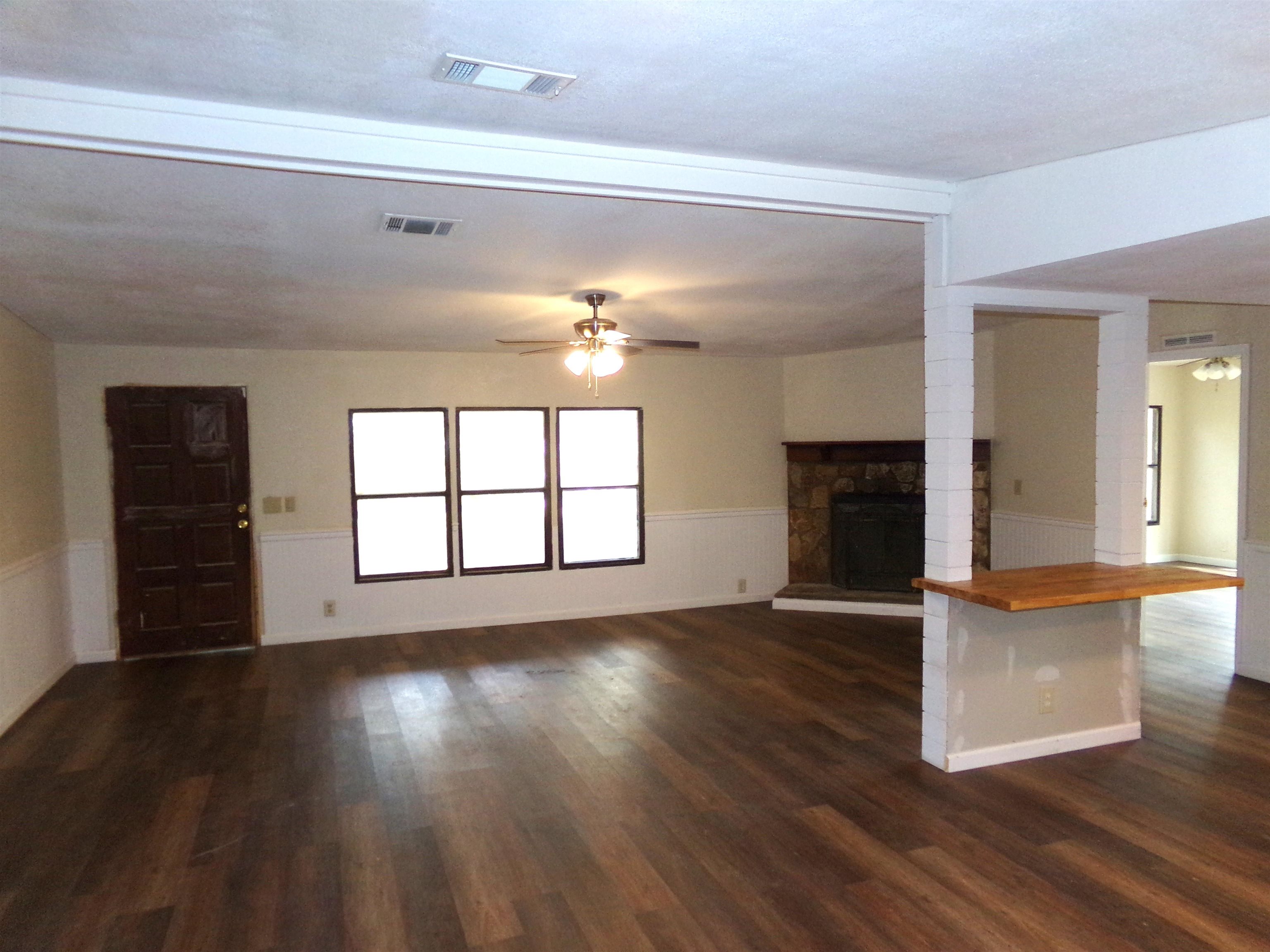 10987 NW Faircloth Road,BRISTOL,Florida 32321,3 Bedrooms Bedrooms,2 BathroomsBathrooms,Manuf/mobile home,10987 NW Faircloth Road,367735