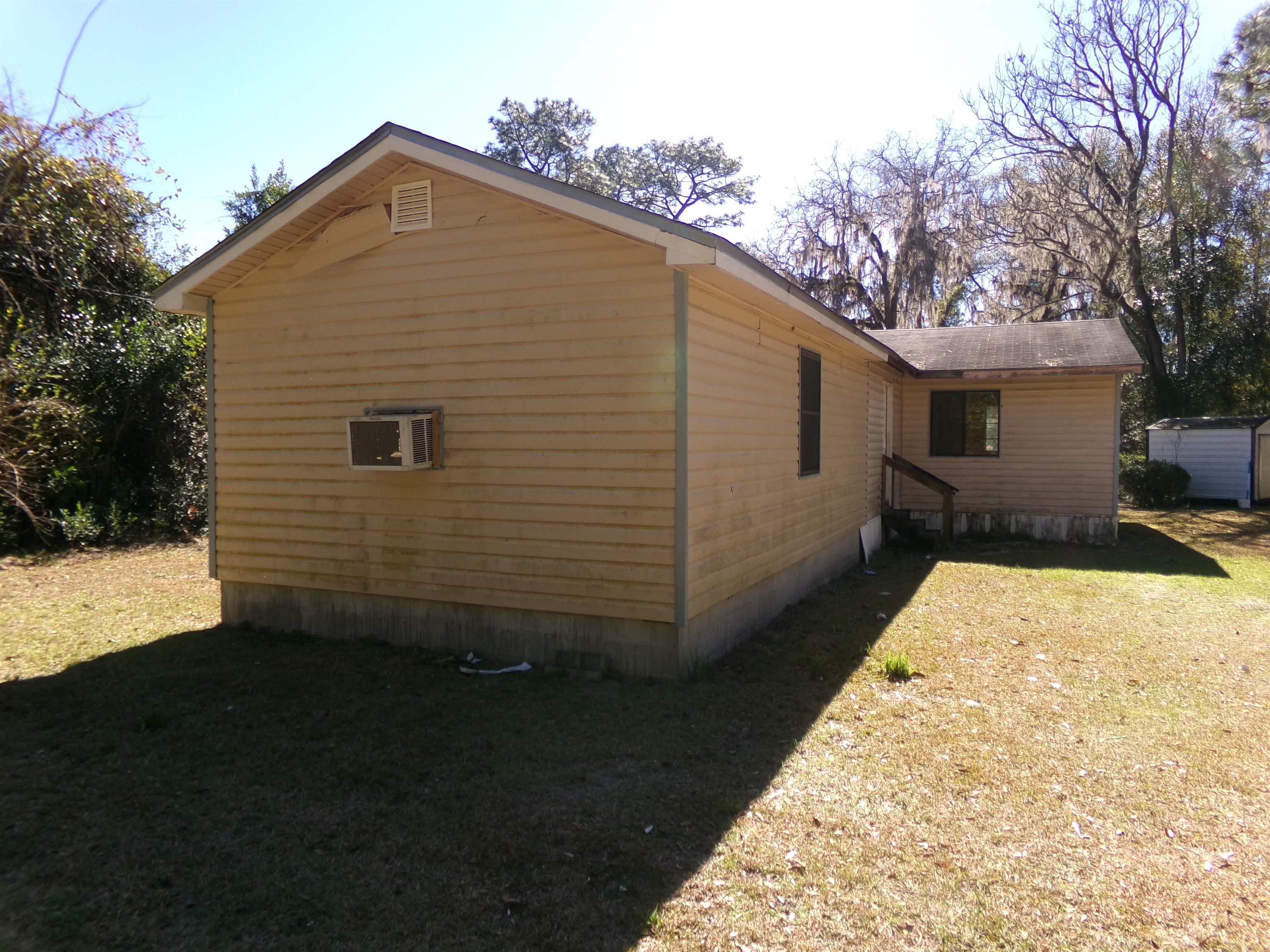 204 Cooperwood Road,CRAWFORDVILLE,Florida 32327-0000,3 Bedrooms Bedrooms,1 BathroomBathrooms,Detached single family,204 Cooperwood Road,367744