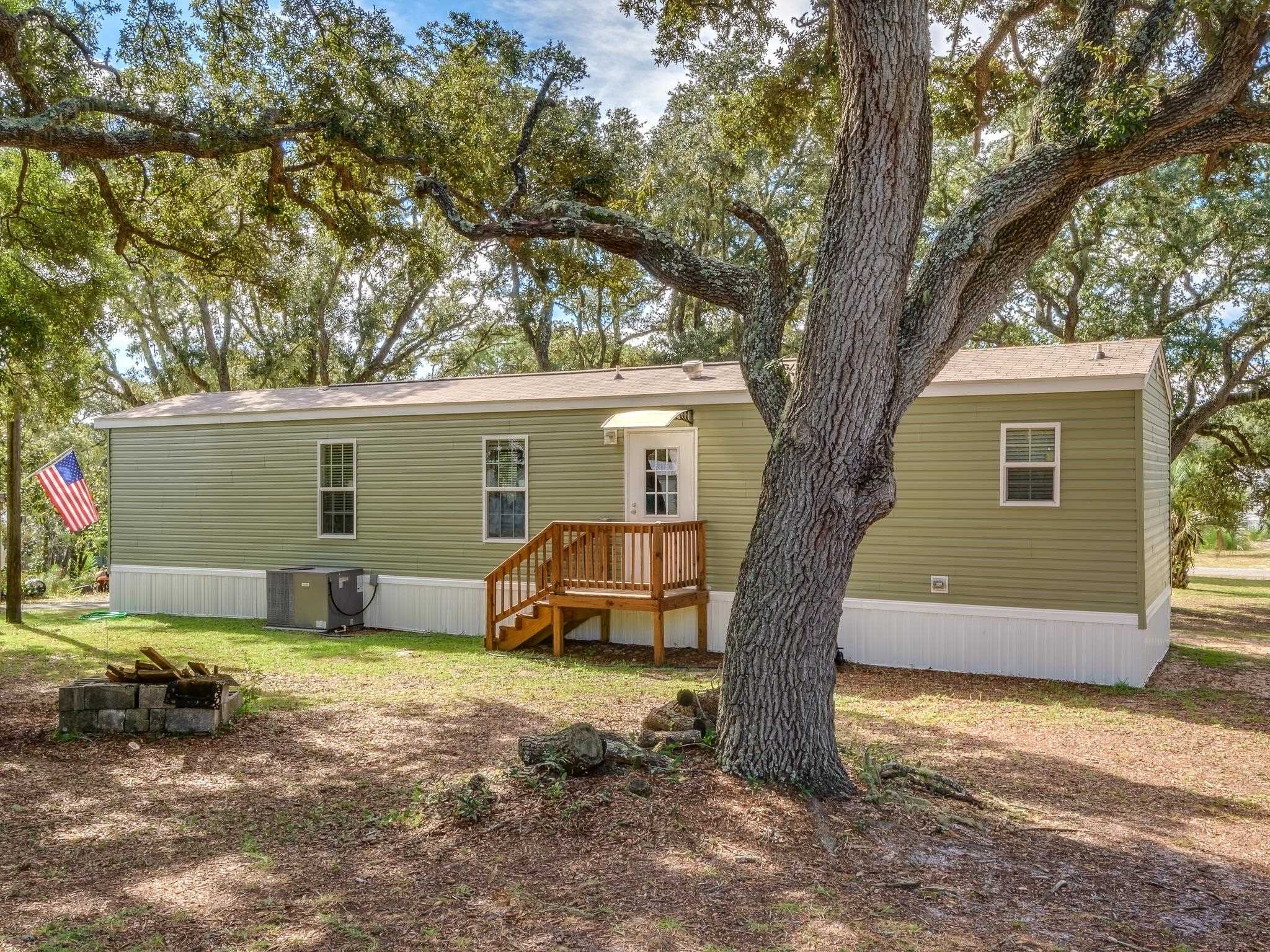 135 Carolina Street,CARRABELLE,Florida 32322,2 Bedrooms Bedrooms,2 BathroomsBathrooms,Manuf/mobile home,135 Carolina Street,364435