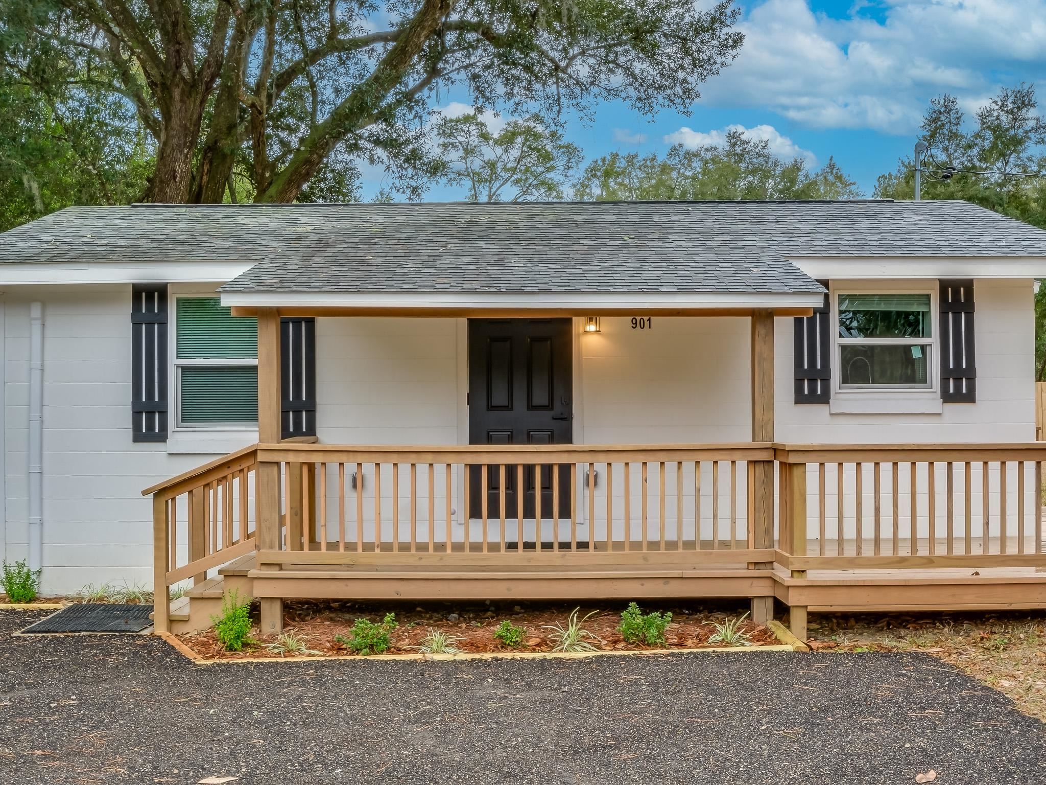 901 Arran Road,CRAWFORDVILLE,Florida 32327,2 Bedrooms Bedrooms,2 BathroomsBathrooms,Detached single family,901 Arran Road,367767