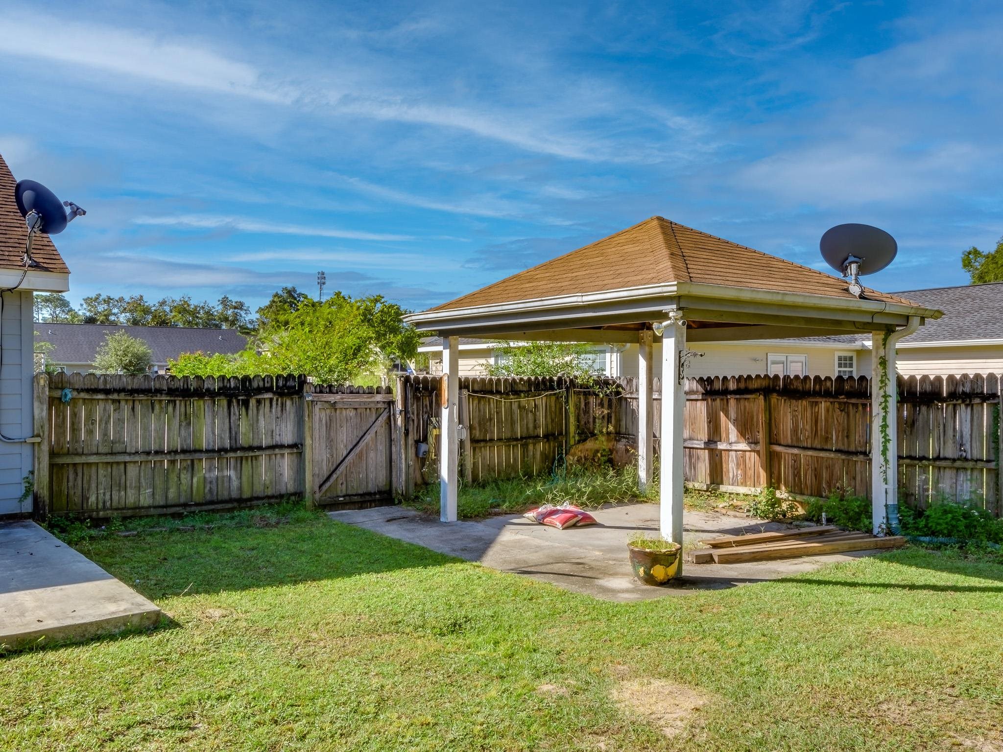 4 Country Way,CRAWFORDVILLE,Florida 32327,3 Bedrooms Bedrooms,2 BathroomsBathrooms,Detached single family,4 Country Way,366557