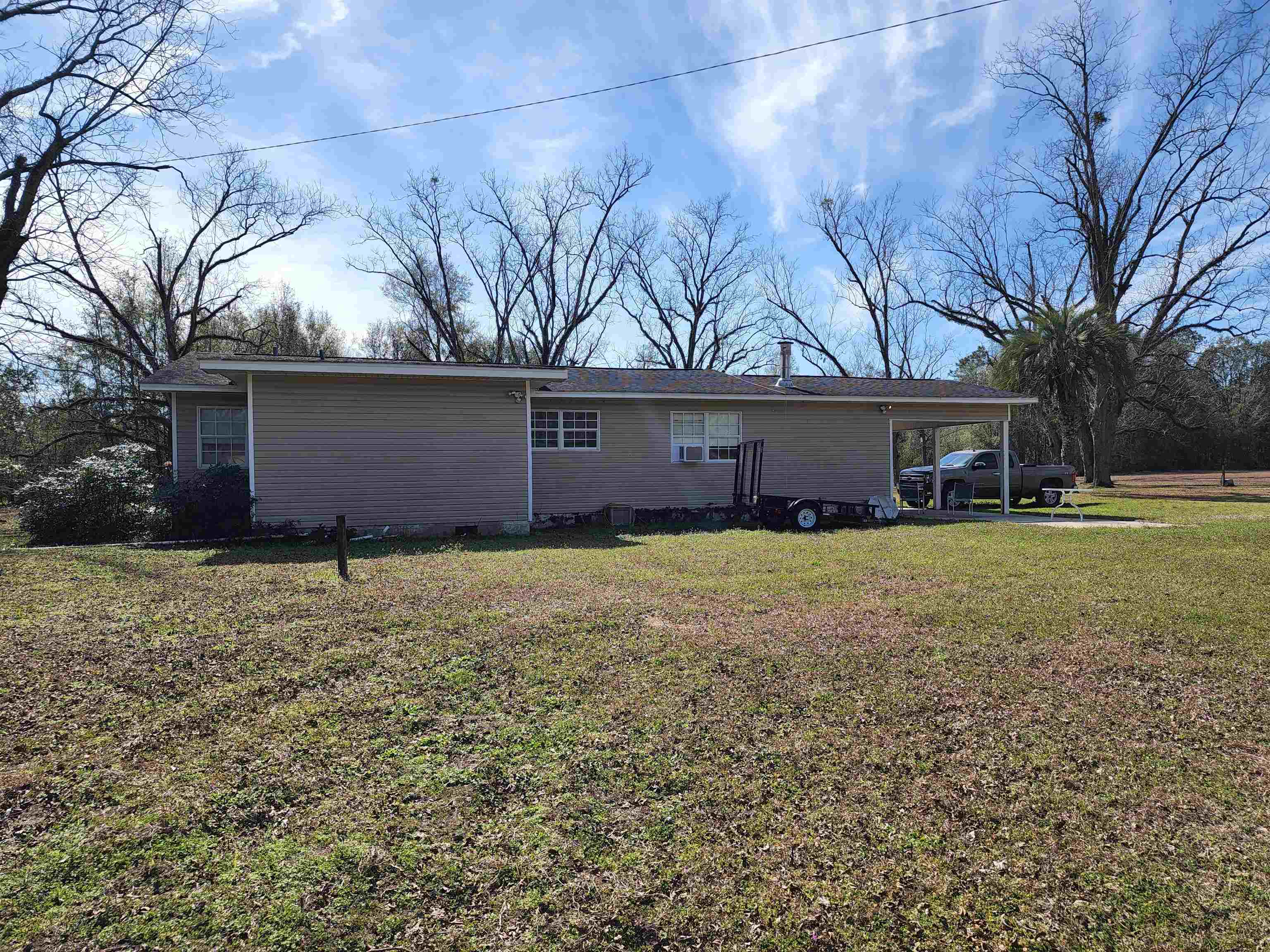 1323 NE Juniper Drive,LEE,Florida 32059,3 Bedrooms Bedrooms,2 BathroomsBathrooms,Detached single family,1323 NE Juniper Drive,368478