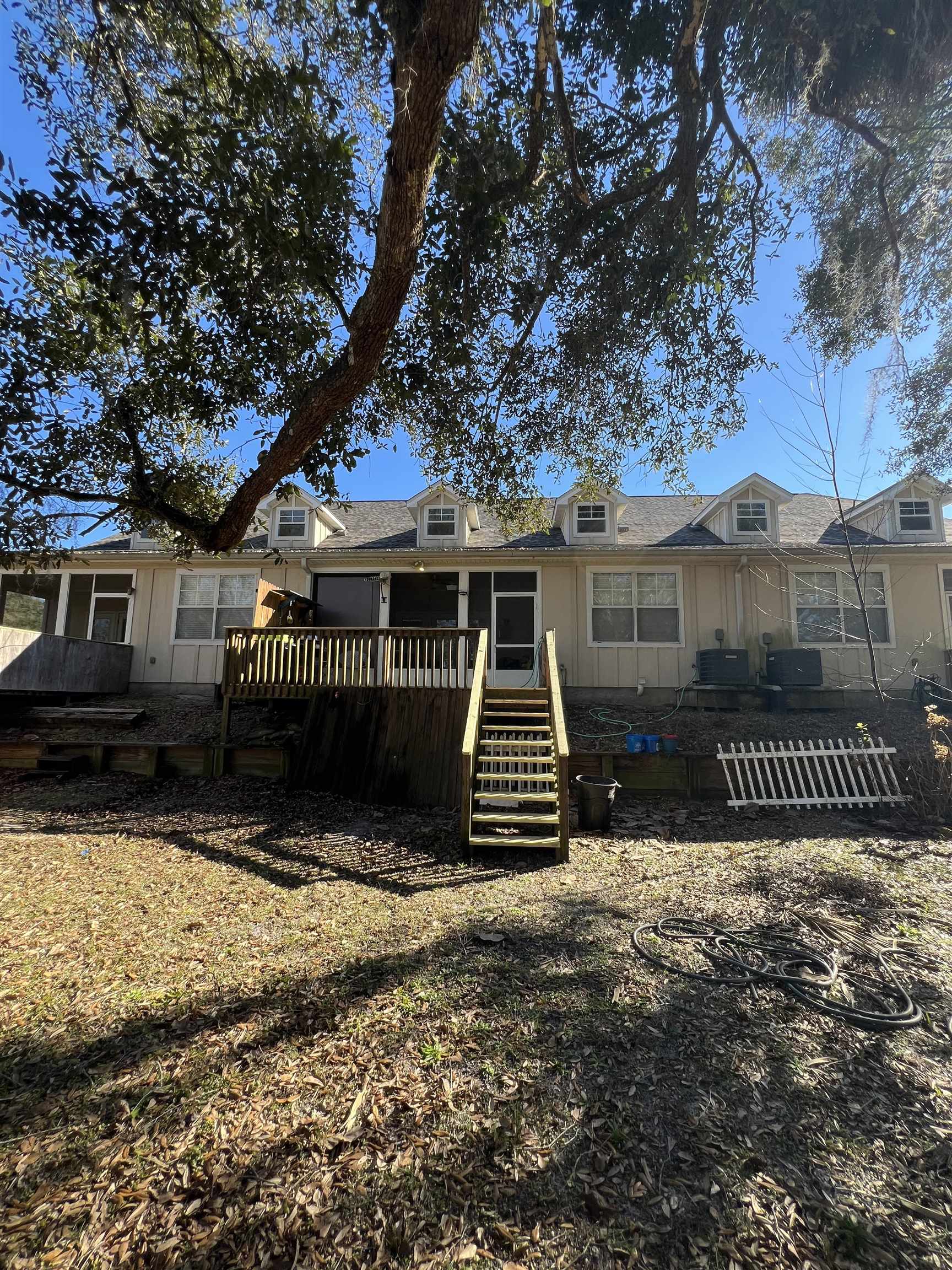 53 Fairway,CRAWFORDVILLE,Florida 32327,3 Bedrooms Bedrooms,2 BathroomsBathrooms,Townhouse,53 Fairway,364499