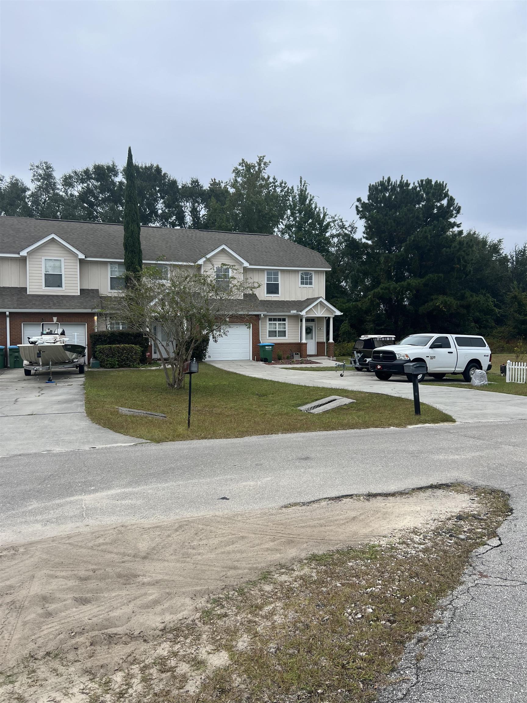 53 Fairway,CRAWFORDVILLE,Florida 32327,3 Bedrooms Bedrooms,2 BathroomsBathrooms,Townhouse,53 Fairway,364499