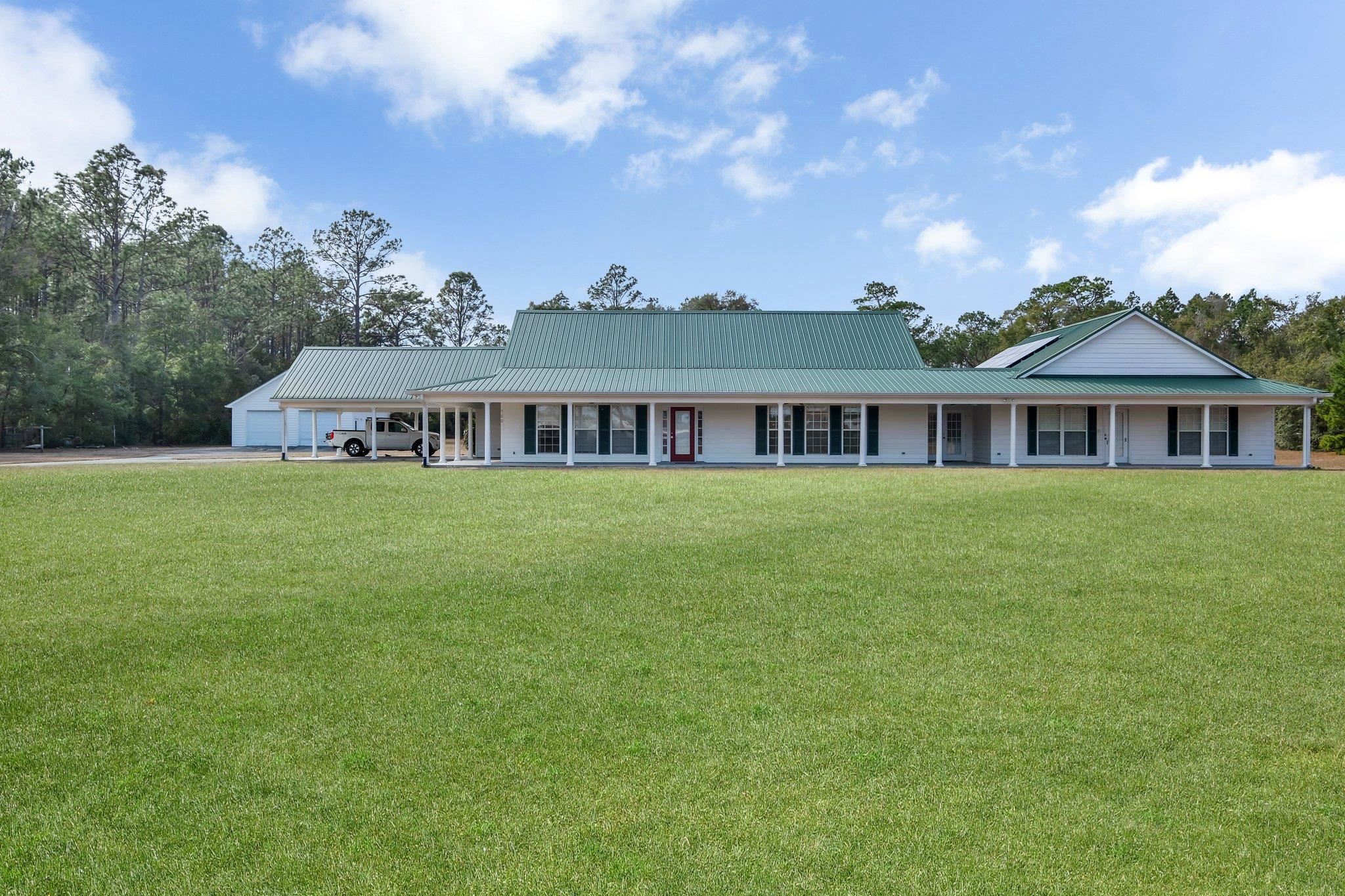 100 Cajer Posey Road,CRAWFORDVILLE,Florida 32327,4 Bedrooms Bedrooms,3 BathroomsBathrooms,Detached single family,100 Cajer Posey Road,367842