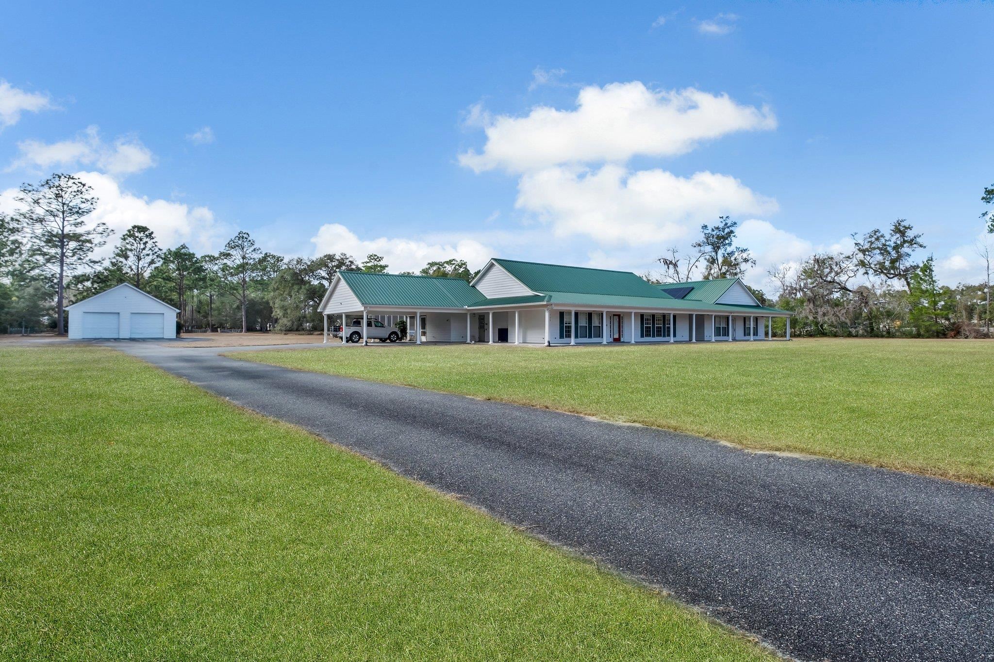 100 Cajer Posey Road,CRAWFORDVILLE,Florida 32327,4 Bedrooms Bedrooms,3 BathroomsBathrooms,Detached single family,100 Cajer Posey Road,367842