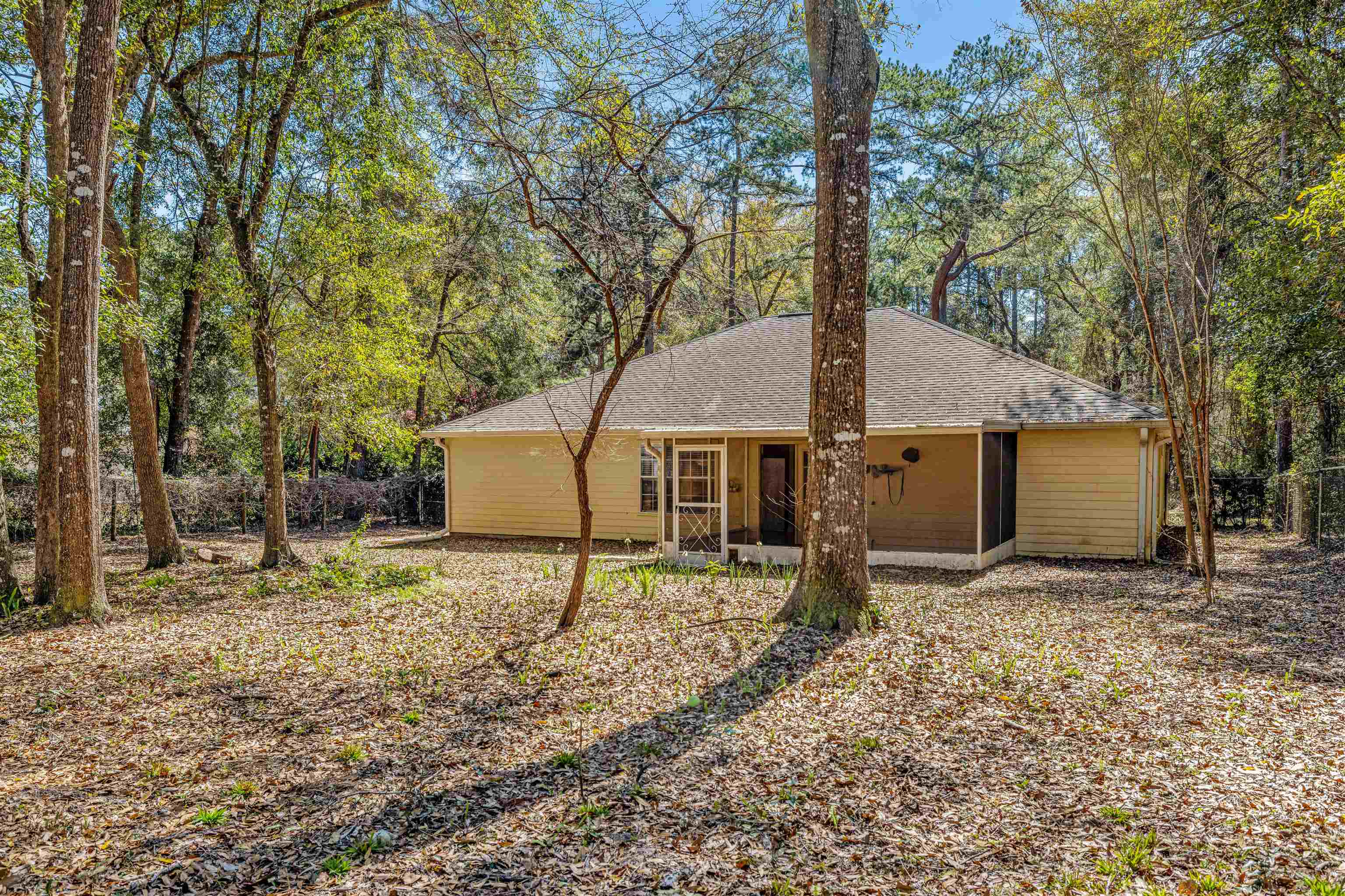 2644 James Smith Lane,TALLAHASSEE,Florida 32309,3 Bedrooms Bedrooms,2 BathroomsBathrooms,Detached single family,2644 James Smith Lane,369099