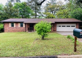 1826 Wales Drive,TALLAHASSEE,Florida 32303,3 Bedrooms Bedrooms,2 BathroomsBathrooms,Detached single family,1826 Wales Drive,370047